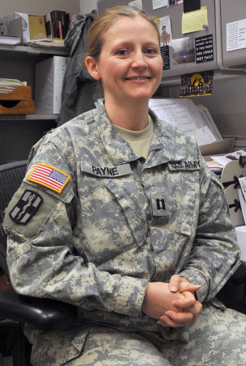 ERMC officer named Army social worker of the year | Article | The