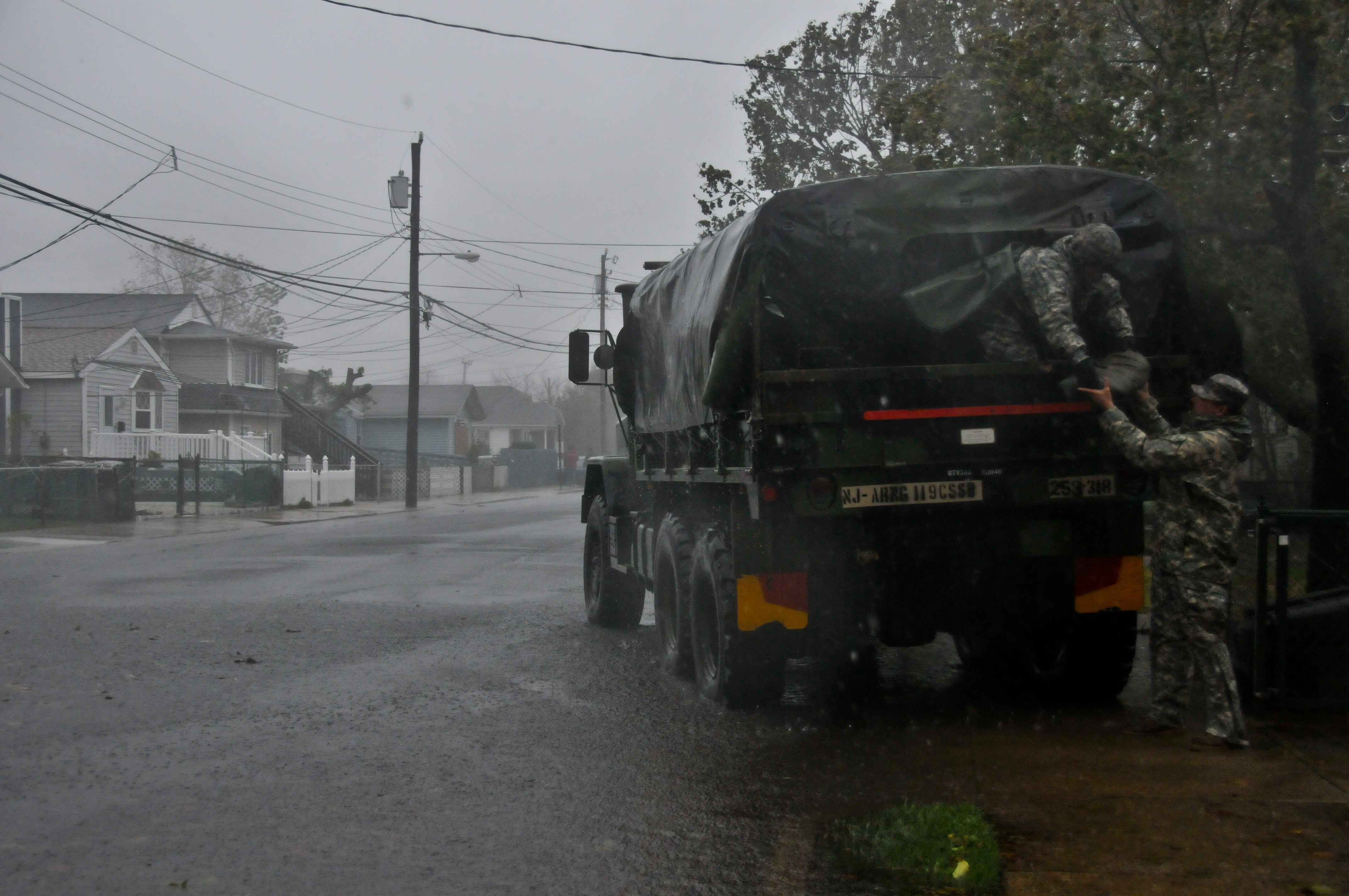 New Jersey Army National Guard Responds to Hurricane Sandy | Article ...