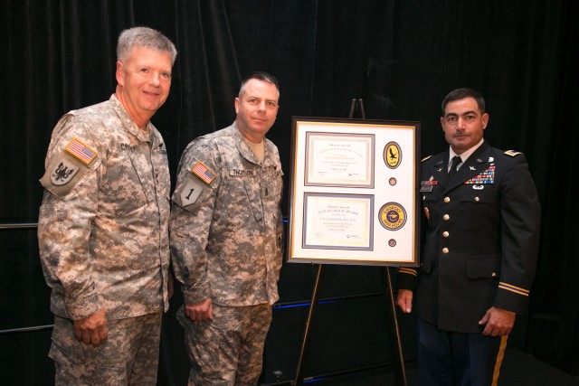 Most-decorated Black Hawk pilot honored | Article | The United States Army