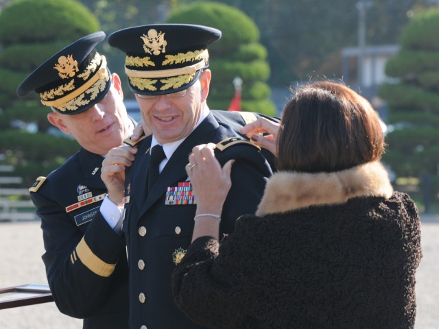Eighth Army bids farewell to Conboy, welcomes Gentry