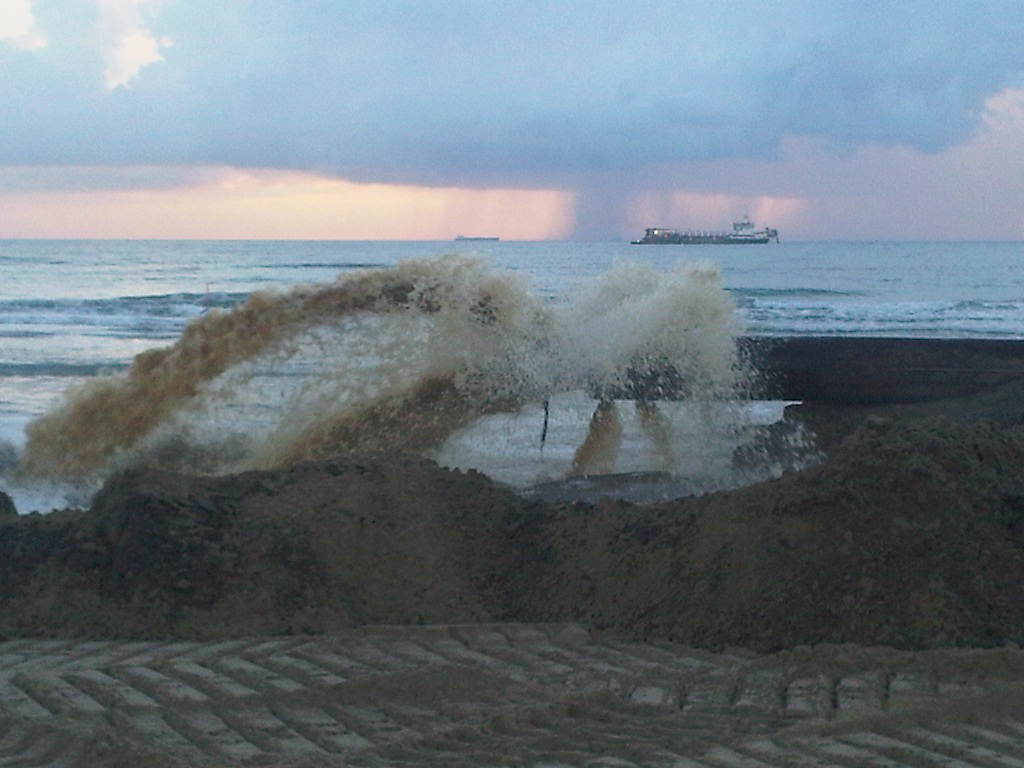 USACE Galveston District begins beach renourishment at South Padre