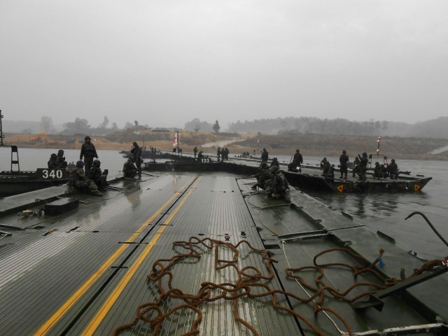 U.S., ROK conduct river cross ops