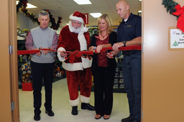 Santa's Workshop opens up at Fort Hood