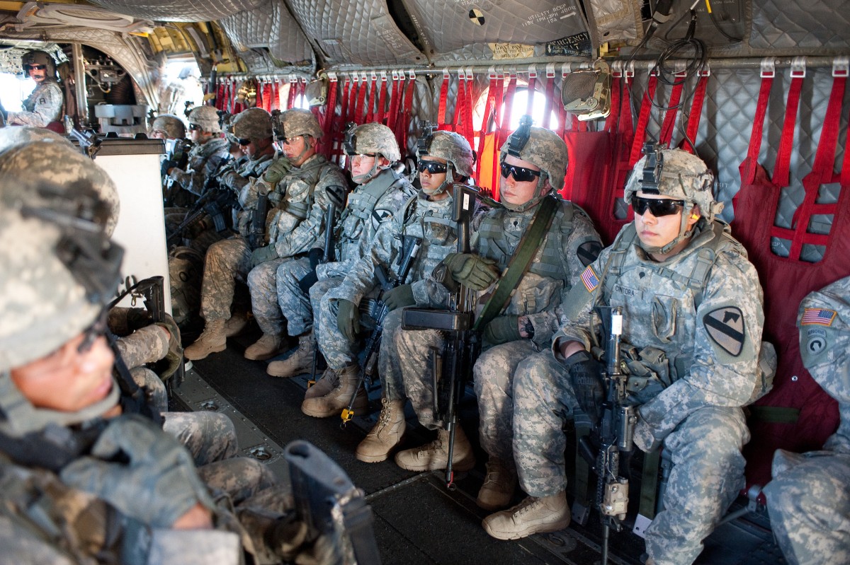 Calif. Guard Aviators Train For Afghanistan Mission 