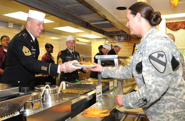 Thanksgiving events usher in holiday season