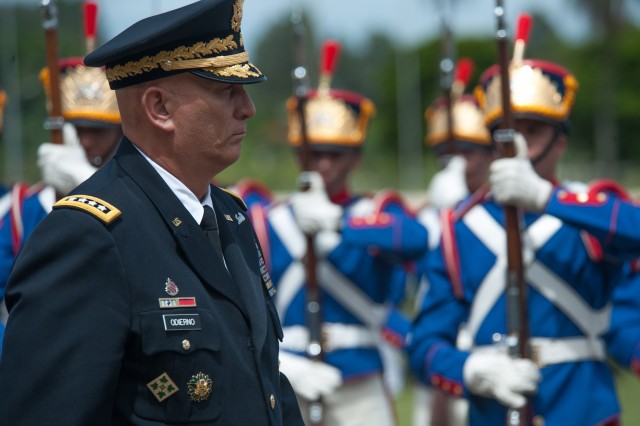 Odierno Meets with Brazilian Army Leadership 