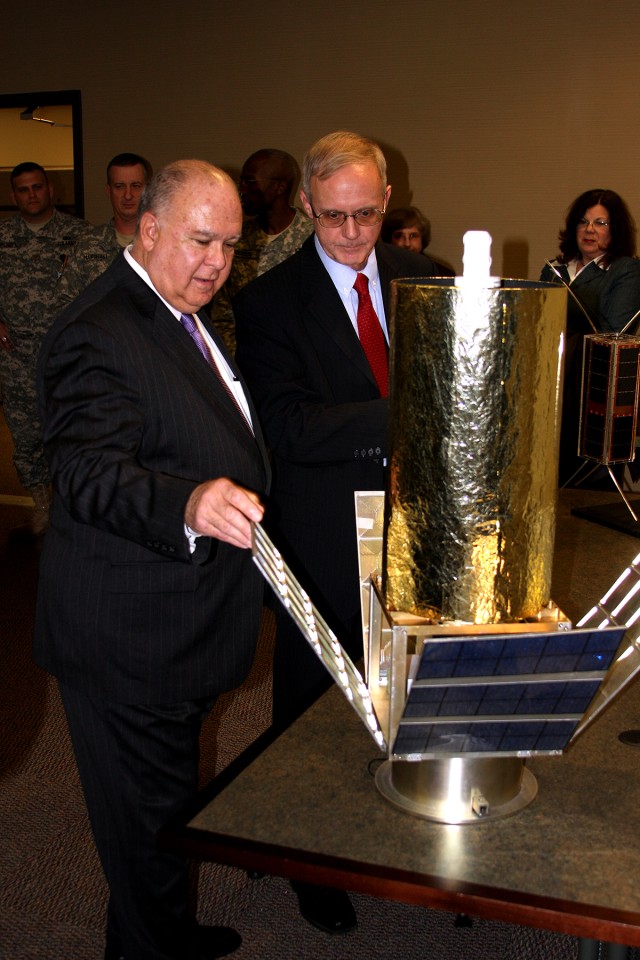 Army under secretary visits SMDC