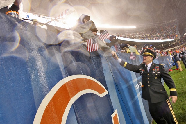 85th SC helps honor veterans during Chicago Bears Veterans Day game
