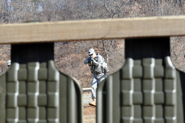 Soldiers conduct reflexive fire marksmanship, raise readiness