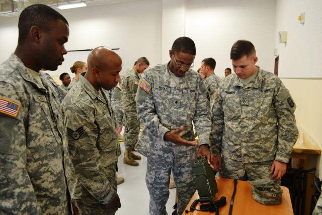 Joint training brings Okinawa communications teams together