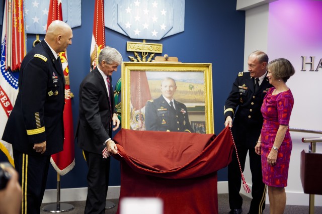 Dempsey portrait unveiled at Pentagon