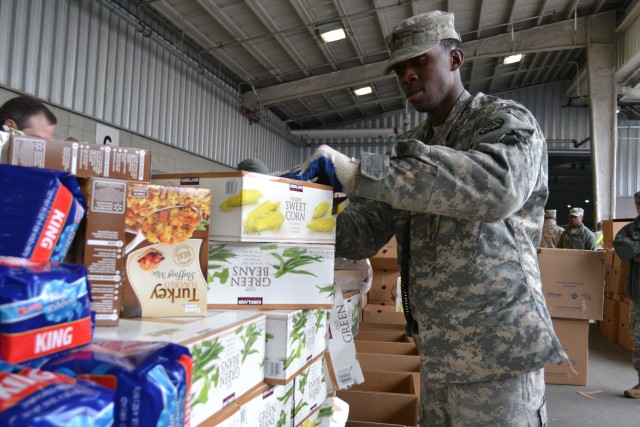 Troops Help Deliver Holiday Meals