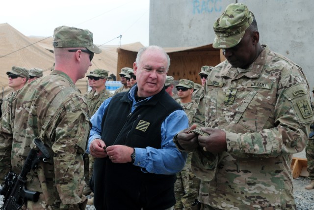 Senior Army officials visit deployed troops Thanksgiving Day