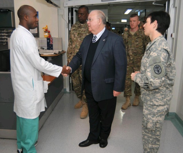 Westphal, Austin visit wounded warriors at Landstuhl Regional Medical Center