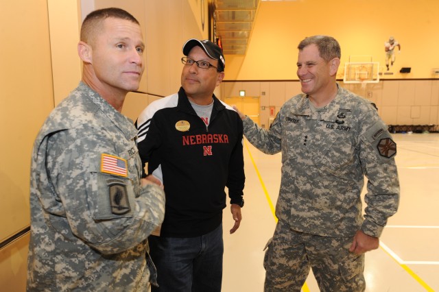 Lt. Gen. Mike Ferriter, commanding general, U.S. Army Installation Management Command, visits Camp Zama