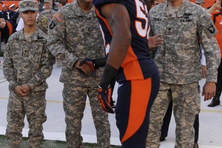 Denver Broncos visit Soldiers, Families, Article