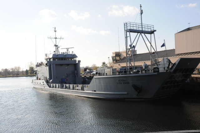 Soldiers Sail to DC