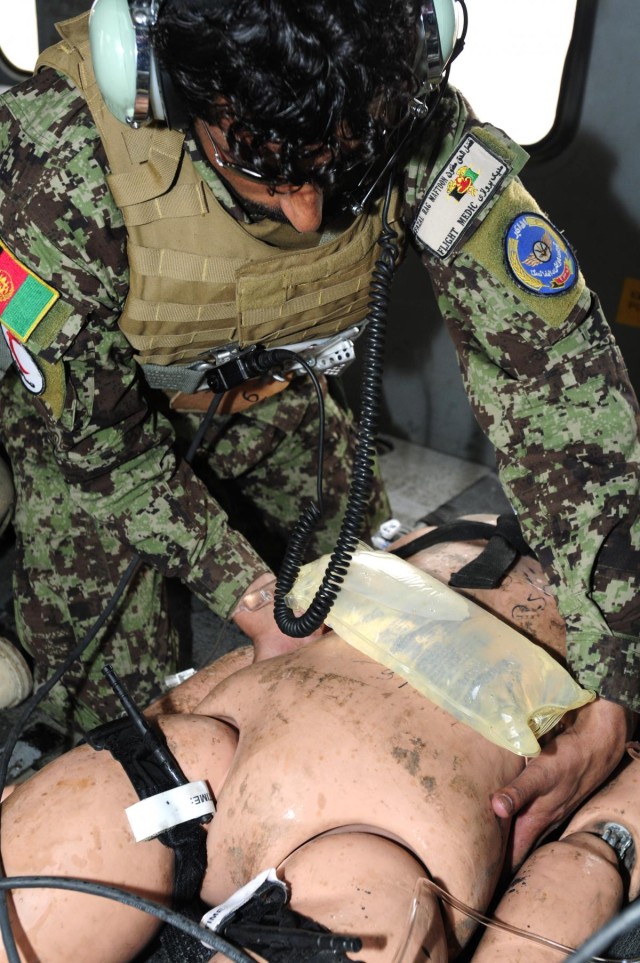 KAW flight medics certified by 25th CAB