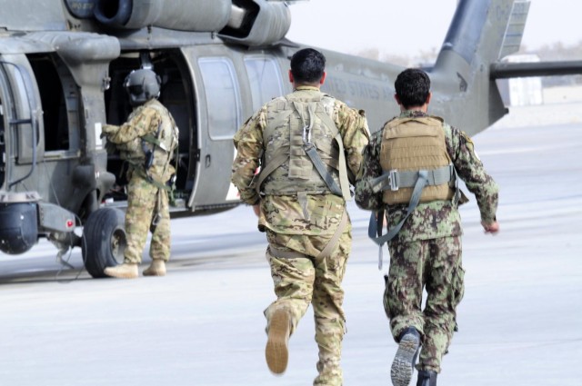 KAW flight medics certified by 25th CAB