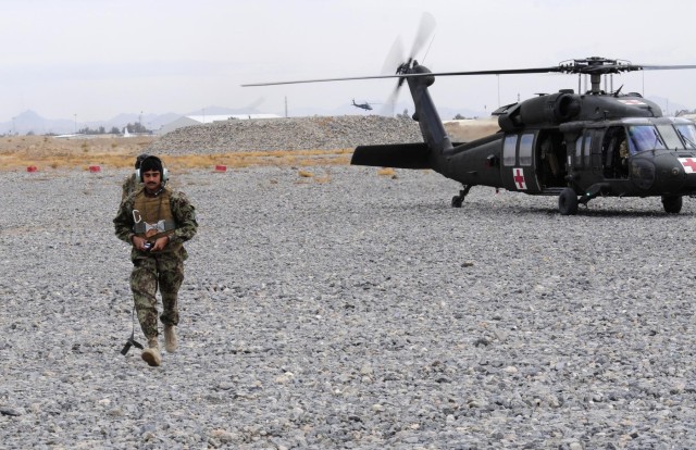 KAW flight medics certified by 25th CAB