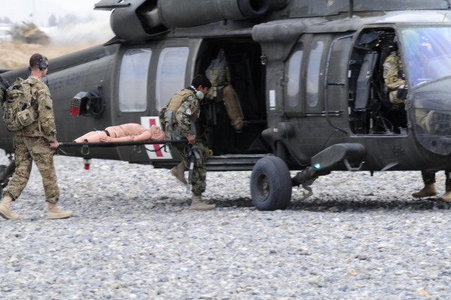 KAW flight medics certified by 25th CAB