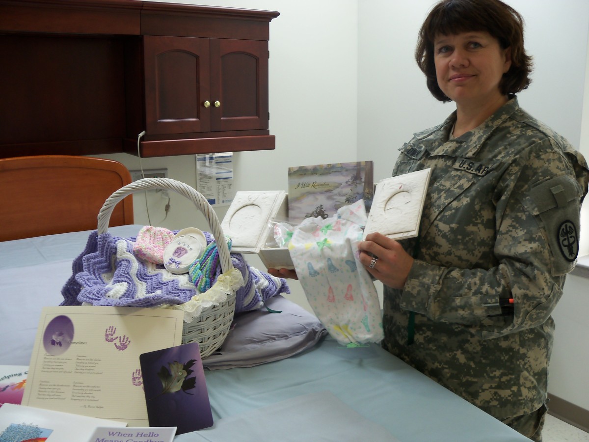 CRDAMC hosts Remembrance Ceremony for parents struggling with fetal