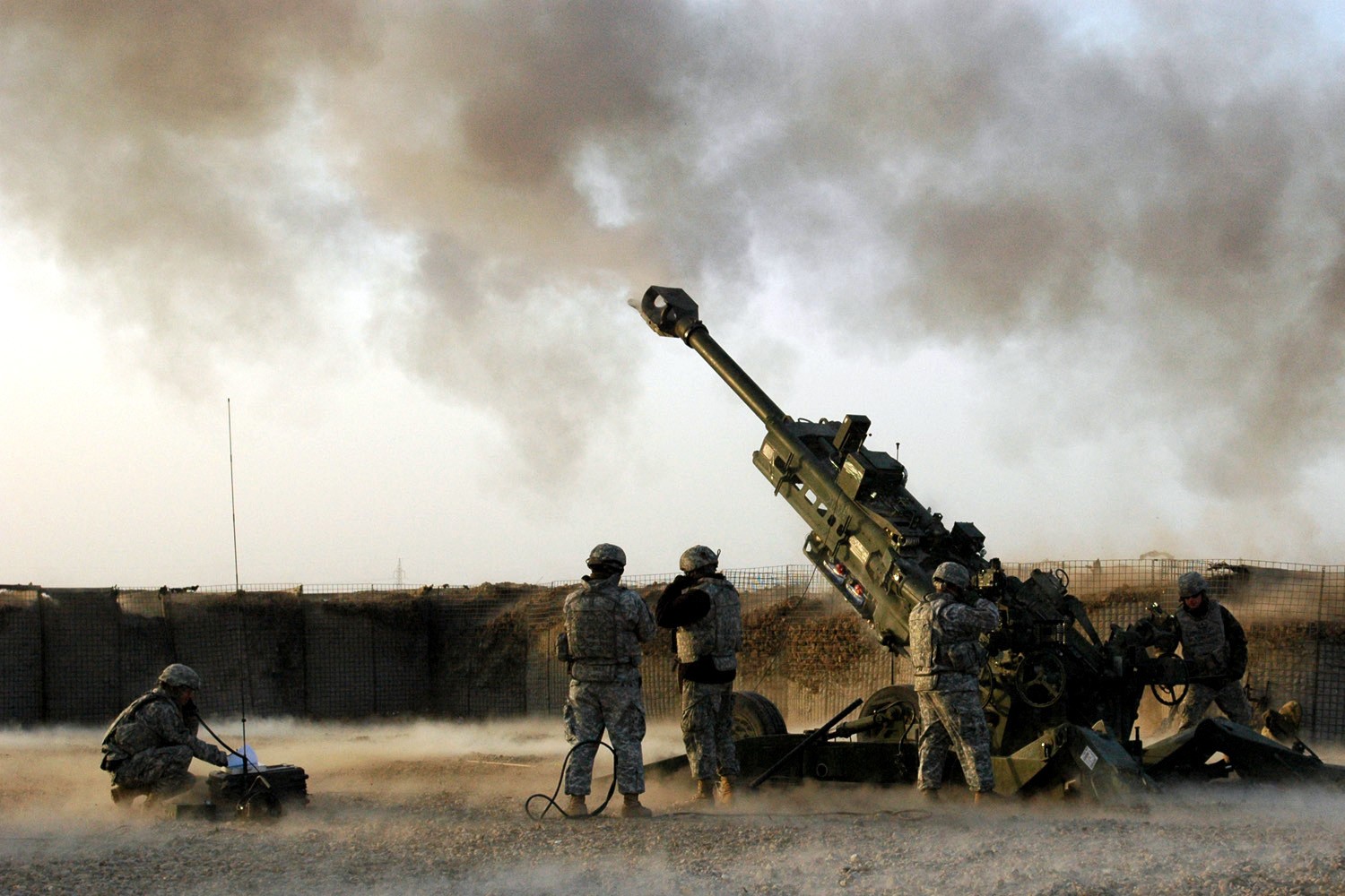 m777 howitzer wallpaper