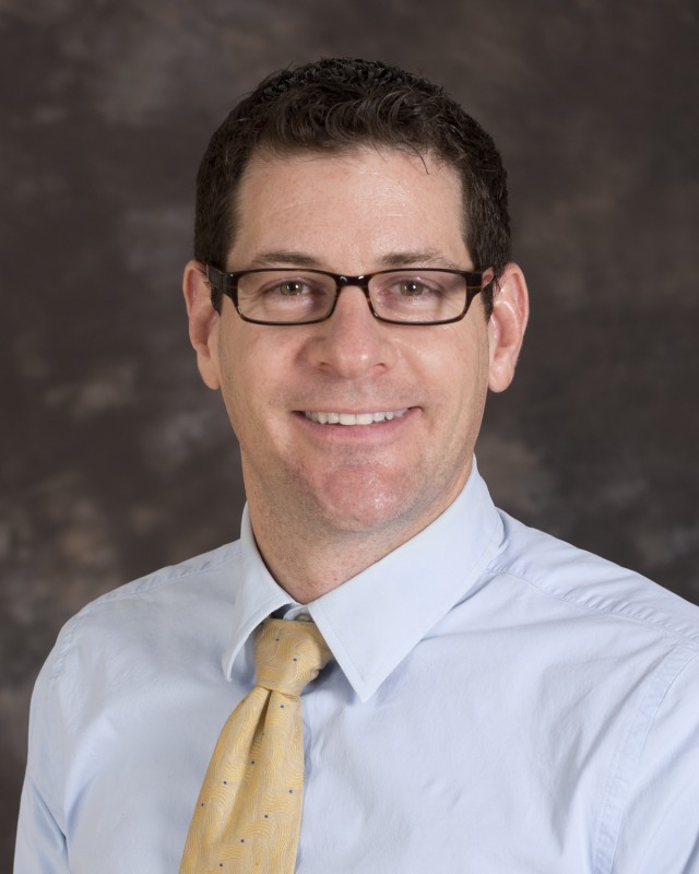 Mr. Clede O'Neal of Product Manager Towed Artillery Systems