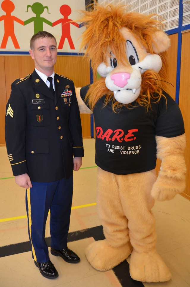Heidelberg students D.A.R.E. to be drug-free