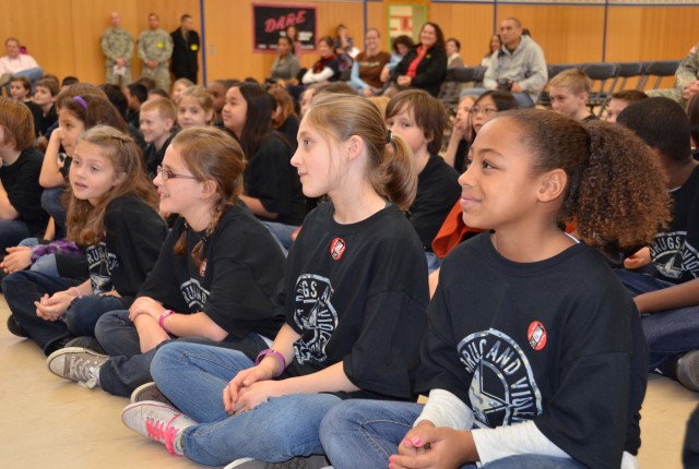 Heidelgerg students D.A.R.E. to be drug-free