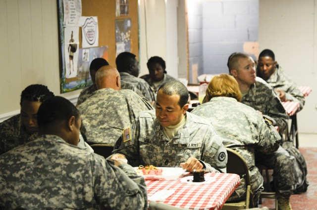 Richmond church offers Soldiers hospitality, hot meals