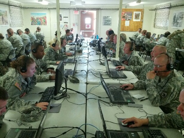 Overseas Etiquette 101: 5th AR linguists enhance training for deploying units