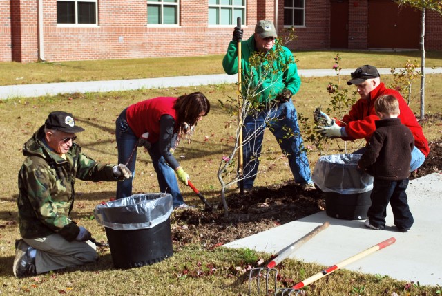 Community spirit blossoms at Fort Bragg Warrior Transition Battalion