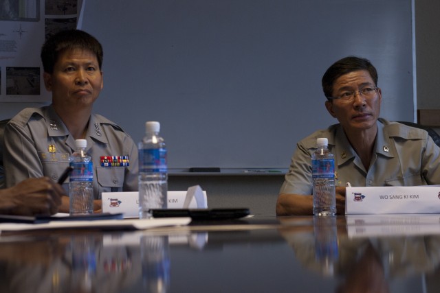 Top Korean Army officer tours geospatial commands