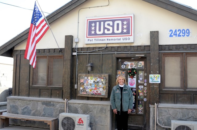 Governors visit troops at Bagram Airfield 