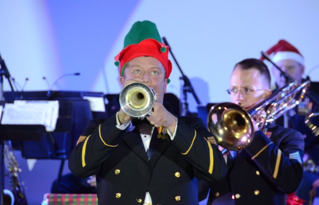 Trumpeting Christmas carols