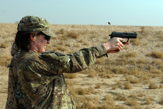 Empire Soldiers take aim on German Sch&uuml;tzenschnur