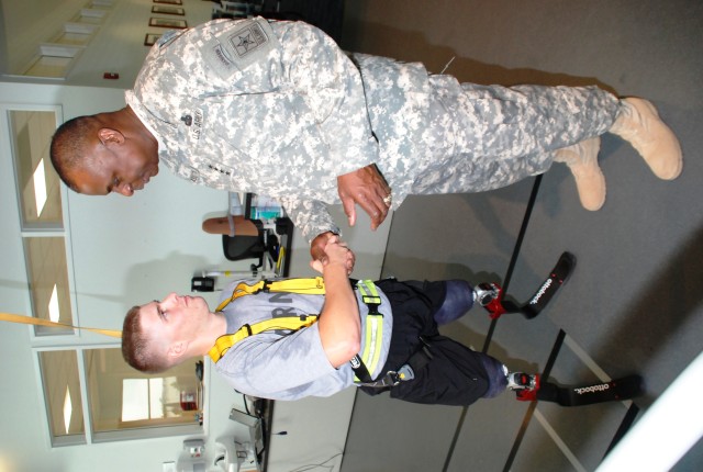 Gen. Austin meets with a Soldier at the Center For Intrepid