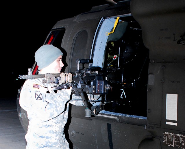 Soldiers volunteer to become door gunners 