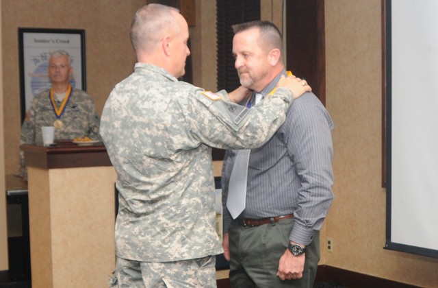 AAAA recognizes Tomahawks, Aviators