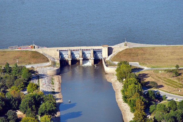 Carlyle Lake; a multipurpose project