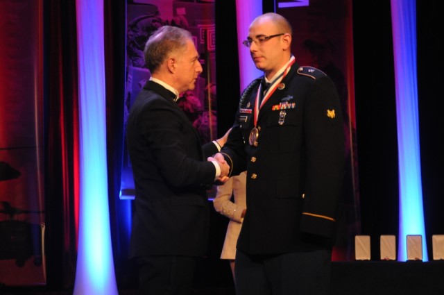 Spc. Dilberian receives the leadership award