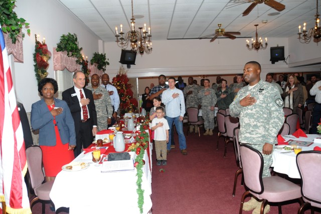 Prayer breakfast woos large crowd