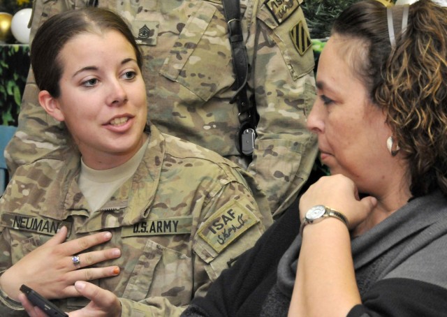 USO brings holiday cheer, laughter to KAF