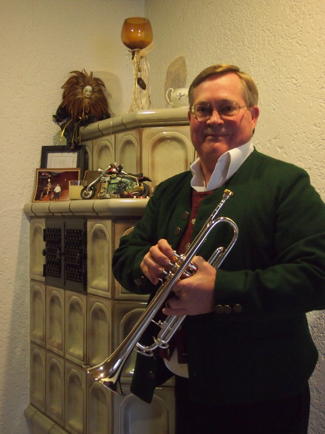 Dennis Bartow
