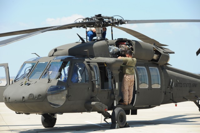 UH-60 Black Hawk Inspection
