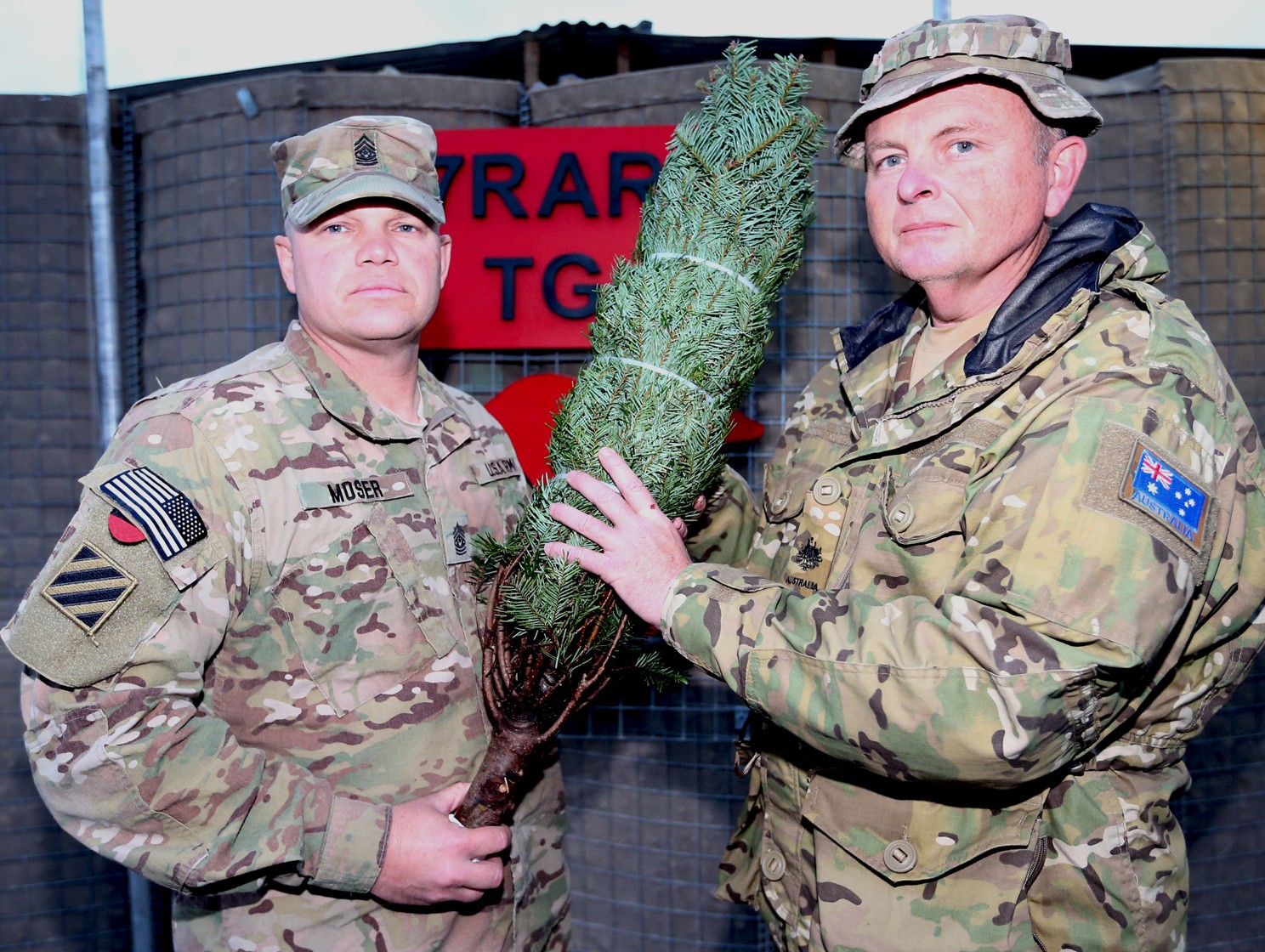 Australian, American Soldiers Share Christmas Spirit In Afghanistan ...