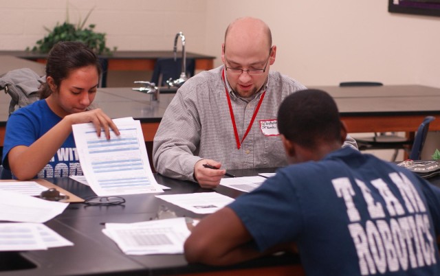 Tulsa engineers mentor youngsters at robotics competition