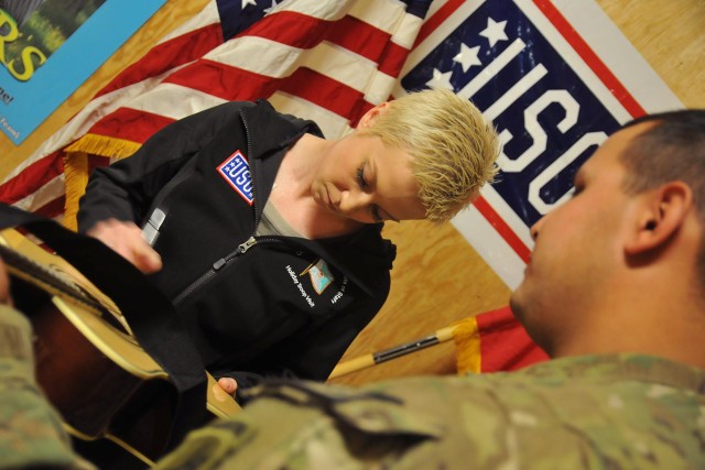 USO tour comes to Masum Ghar