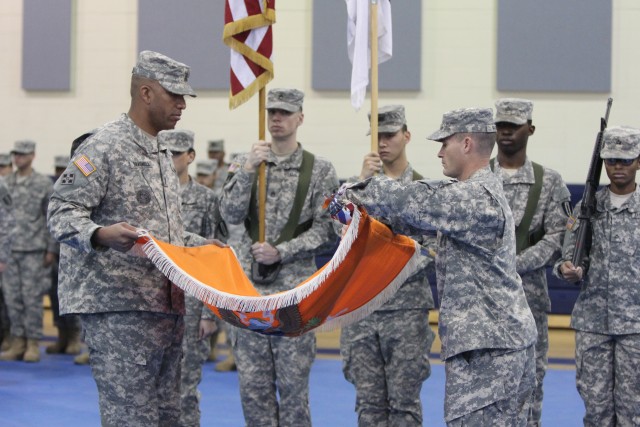 304th ESB cases colors in preparation for relocation